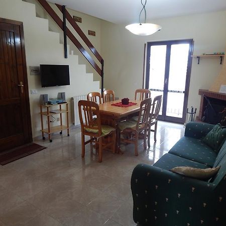 Sangro Apartment Castel Di Sangro Bagian luar foto